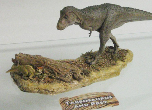 Tarbosaurus & Prey
